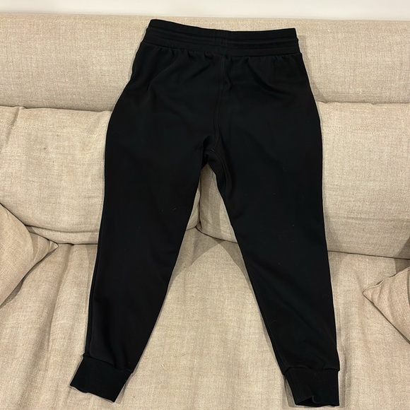 Men’s Black Fabletics Sweatpants tapered ankles - Picture 4 of 4